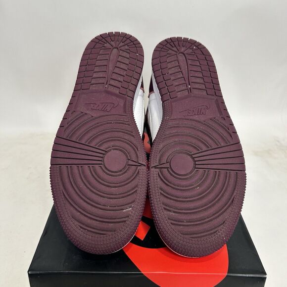 Nike Shoes Air Jordan 1 Retro High OG GS “Bordeaux” 2024 - Picture 7 of 8